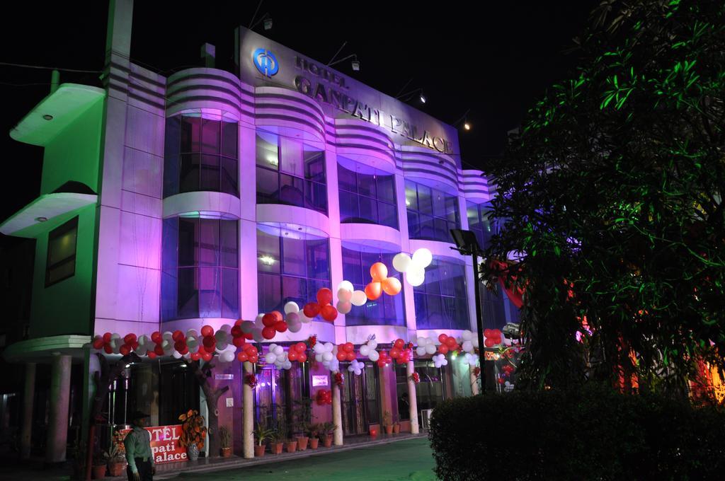 Hotel Ganpati Palace Mathura Εξωτερικό φωτογραφία